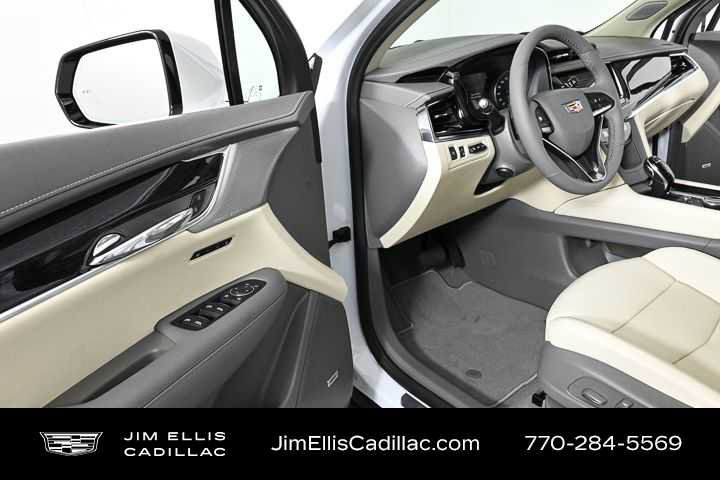 New 2025 Cadillac XT6 Premium Luxury w/ Technology Package image 7