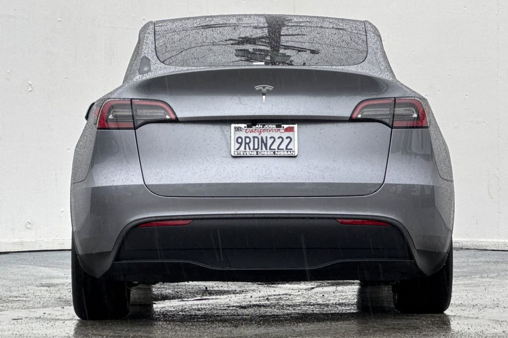 Used 2025 Tesla Model Y Long Range image 4