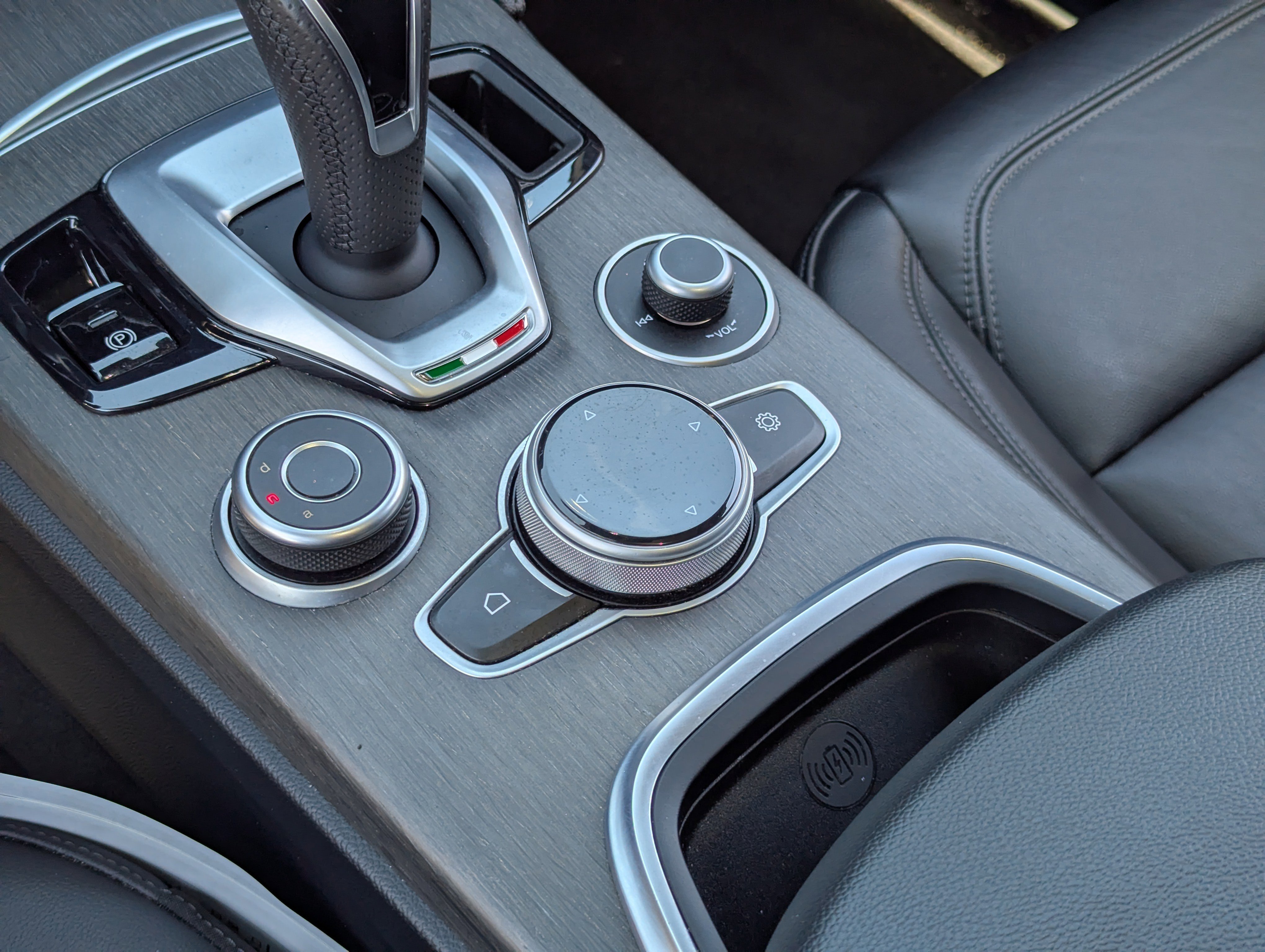 Used 2023 Alfa Romeo Stelvio Ti w/ Active Assist Plus Package image 29