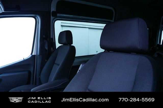 Used 2024 Mercedes-Benz Sprinter 2500 image 9
