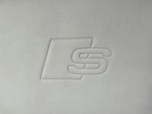 Used 2018 Audi SQ5 Premium Plus w/ Navigation Package image 16