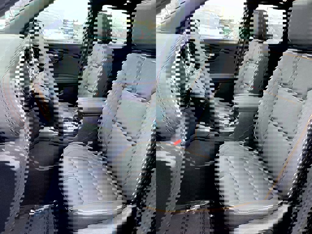 New 2025 Chevrolet Blazer Premier w/ Driver Confidence II Package image 17