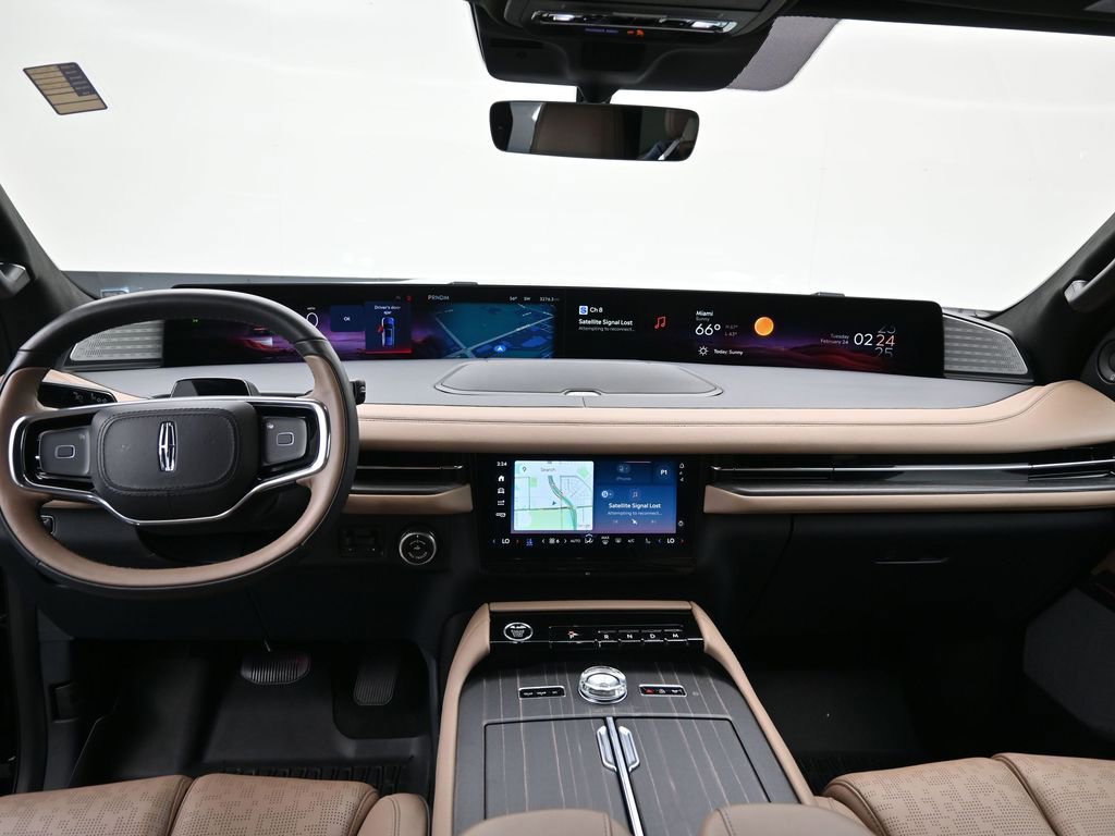 Used 2025 Lincoln Navigator L Black Label image 15