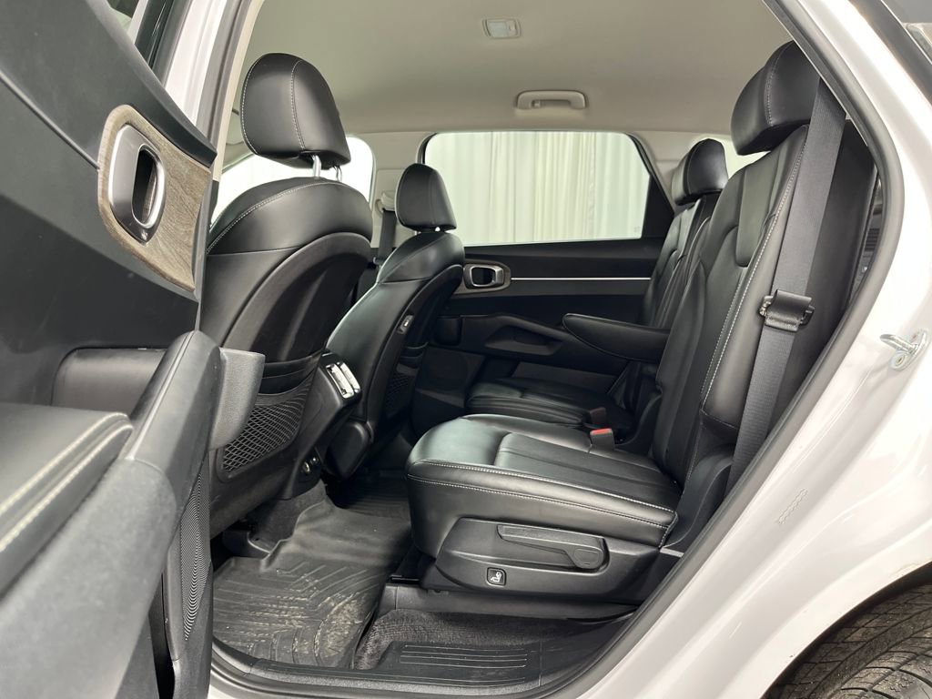 Used 2021 Kia Sorento EX image 26