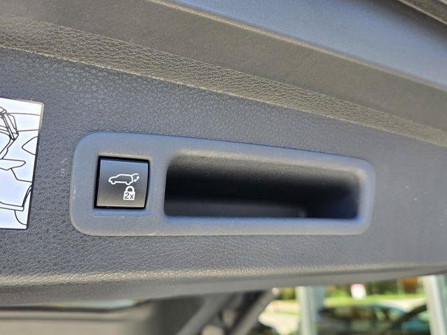 Certified 2024 Toyota Sienna XLE FWD image 14