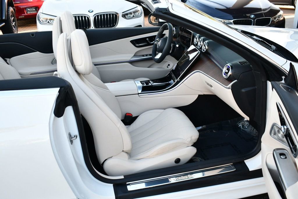 Used 2025 Mercedes-Benz CLE 300 4MATIC Cabriolet image 61
