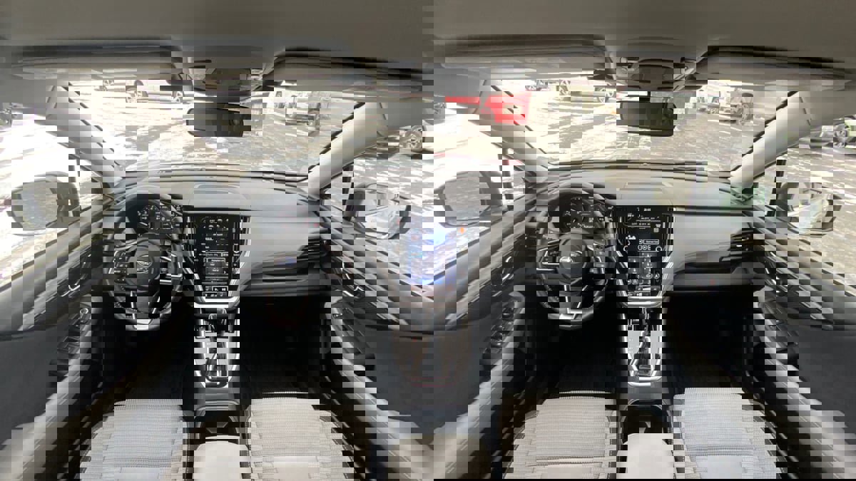 Used 2023 Subaru Outback Premium image 31