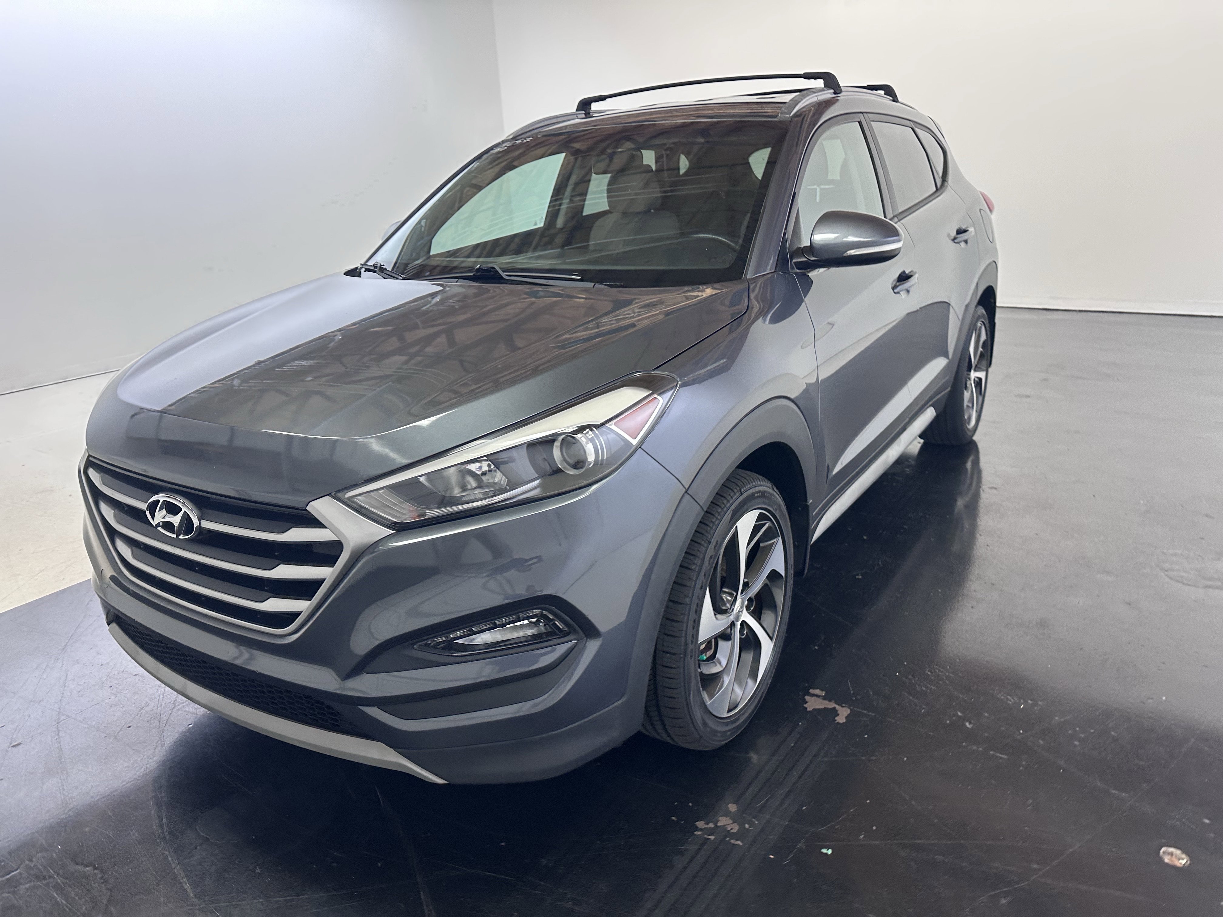 Used 2018 Hyundai Tucson Sport w/ Cargo Package image 9