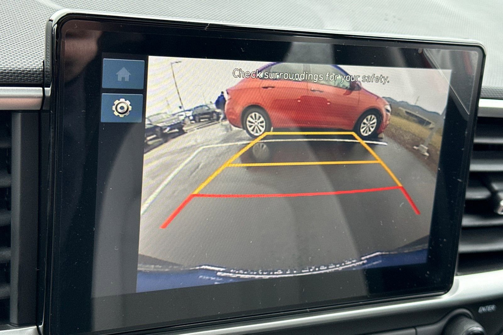 New 2025 Hyundai Venue SEL image 18