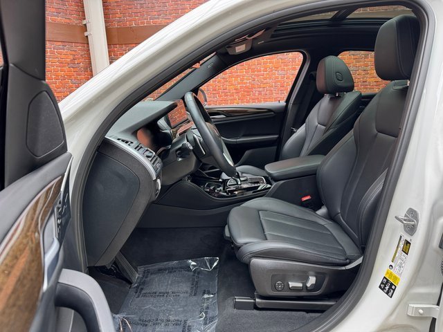 Certified 2023 BMW X4 xDrive30i w/ Premium Package image 22