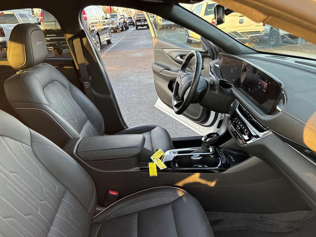 Certified 2024 Buick Envista Avenir image 13