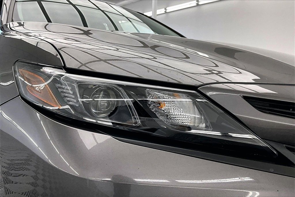 Used 2023 Toyota Camry SE image 29