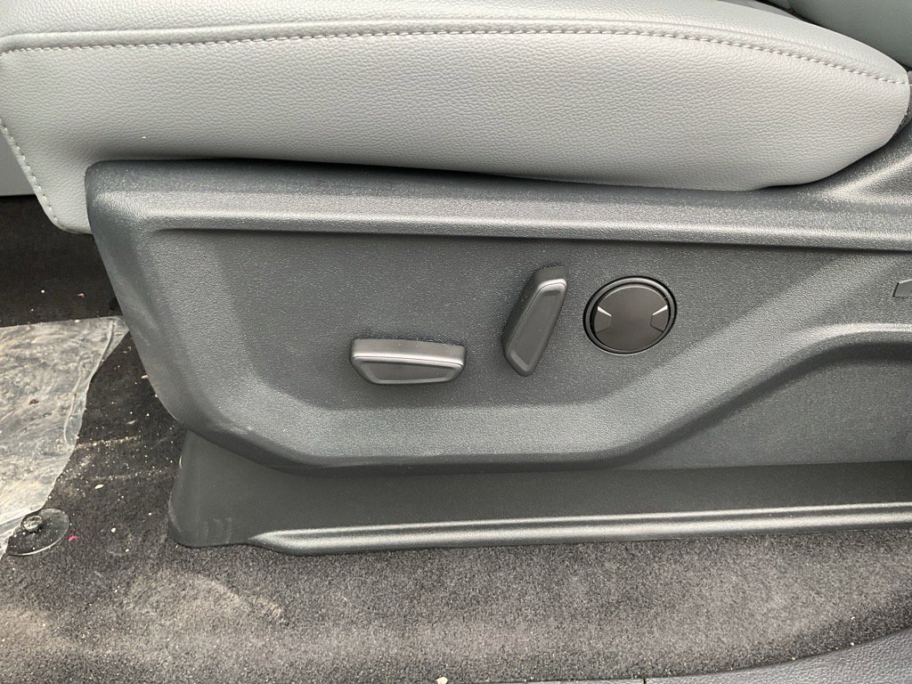 New 2025 Ford F150 Lightning Flash image 19