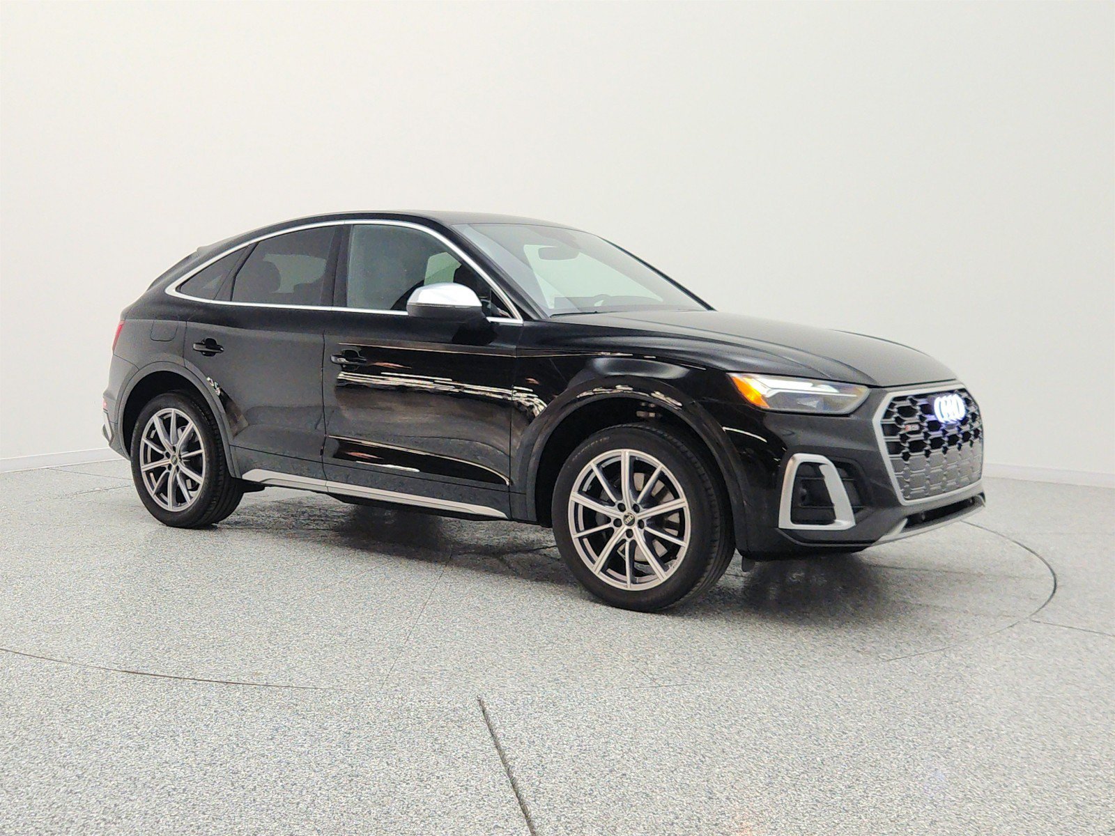 Used 2023 Audi SQ5 Premium Plus w/ Premium Plus Package AWD/4WD image 3