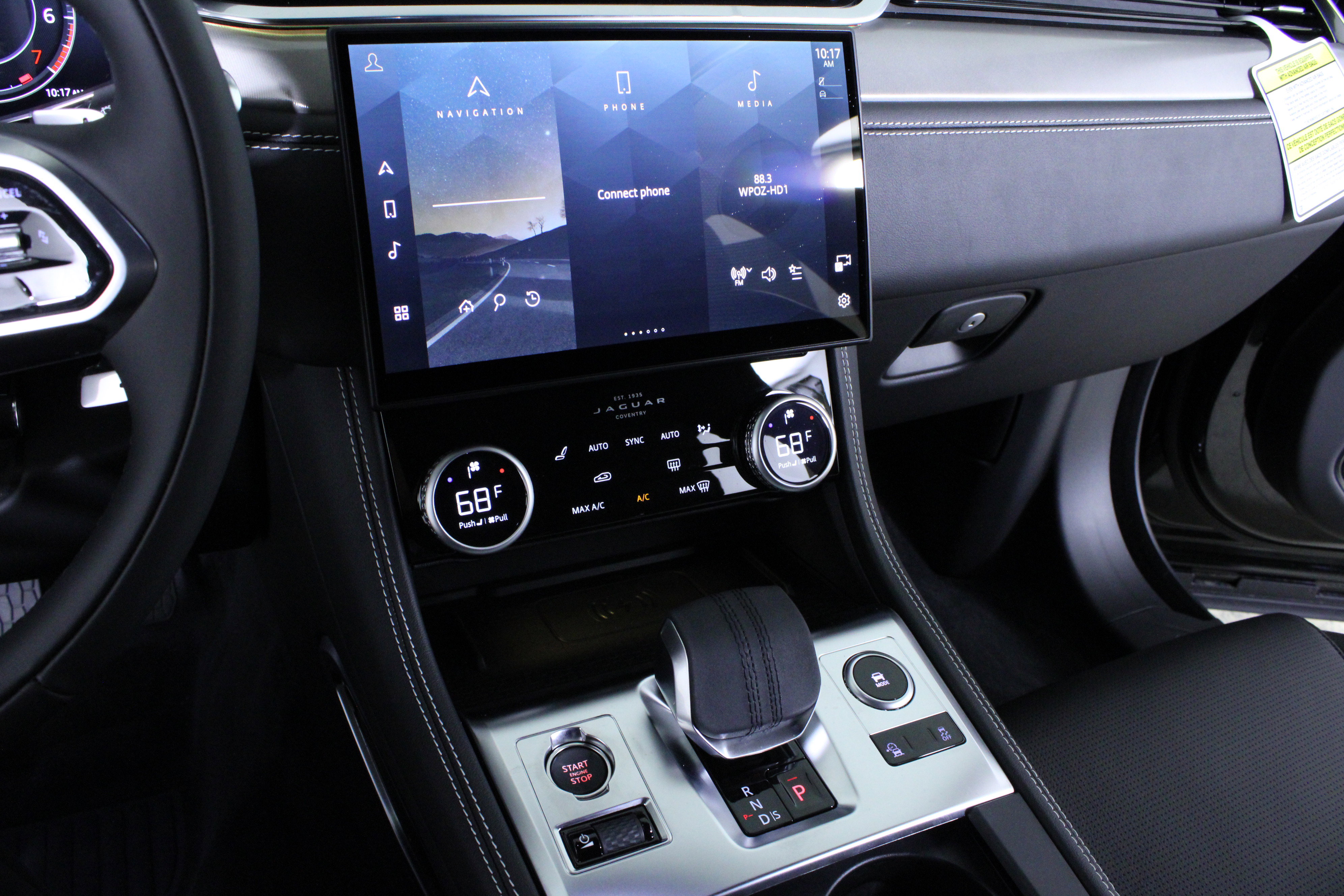 New 2026 Jaguar F-PACE R-Dynamic S image 19