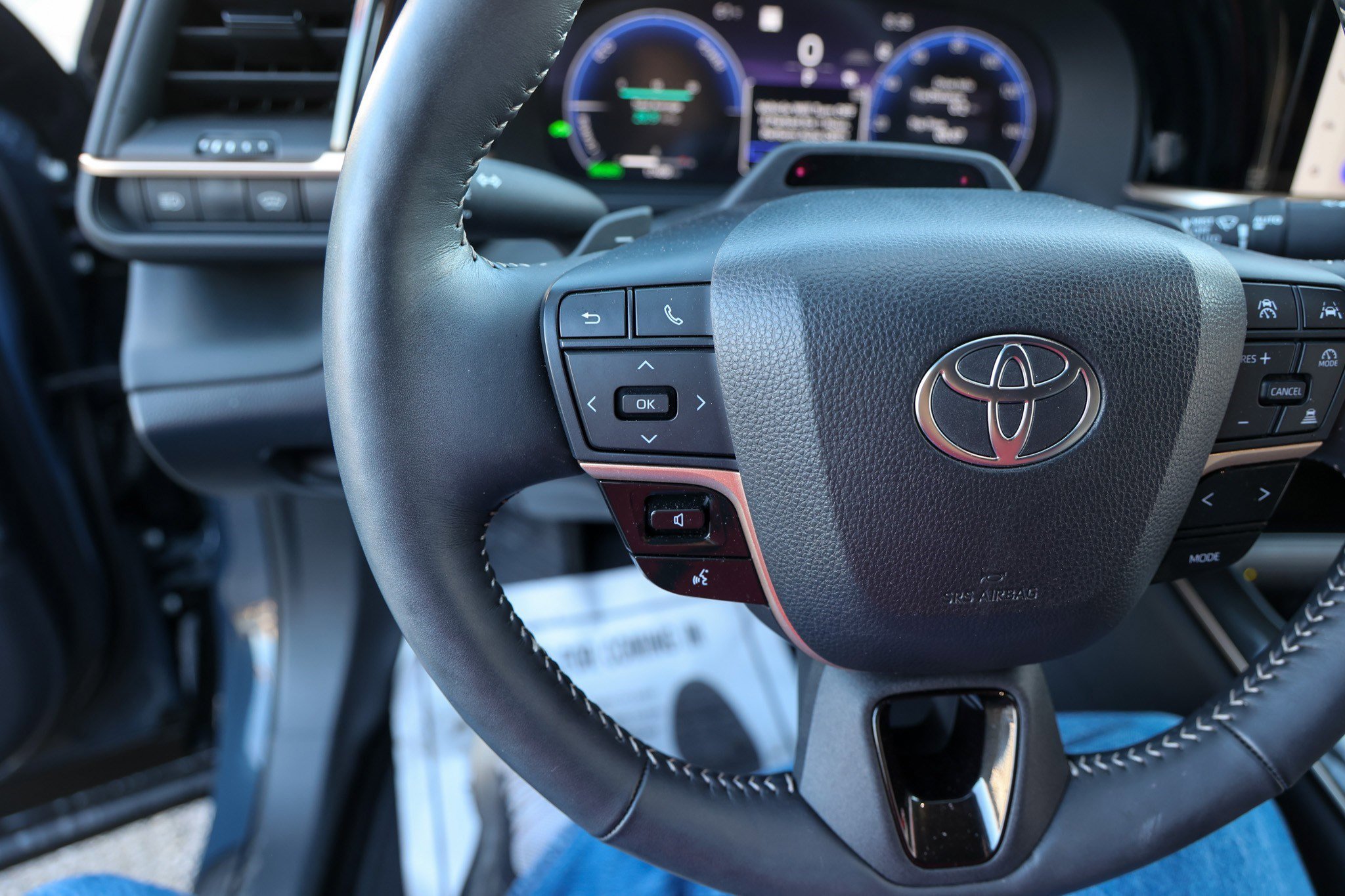 Used 2025 Toyota Crown Platinum image 18