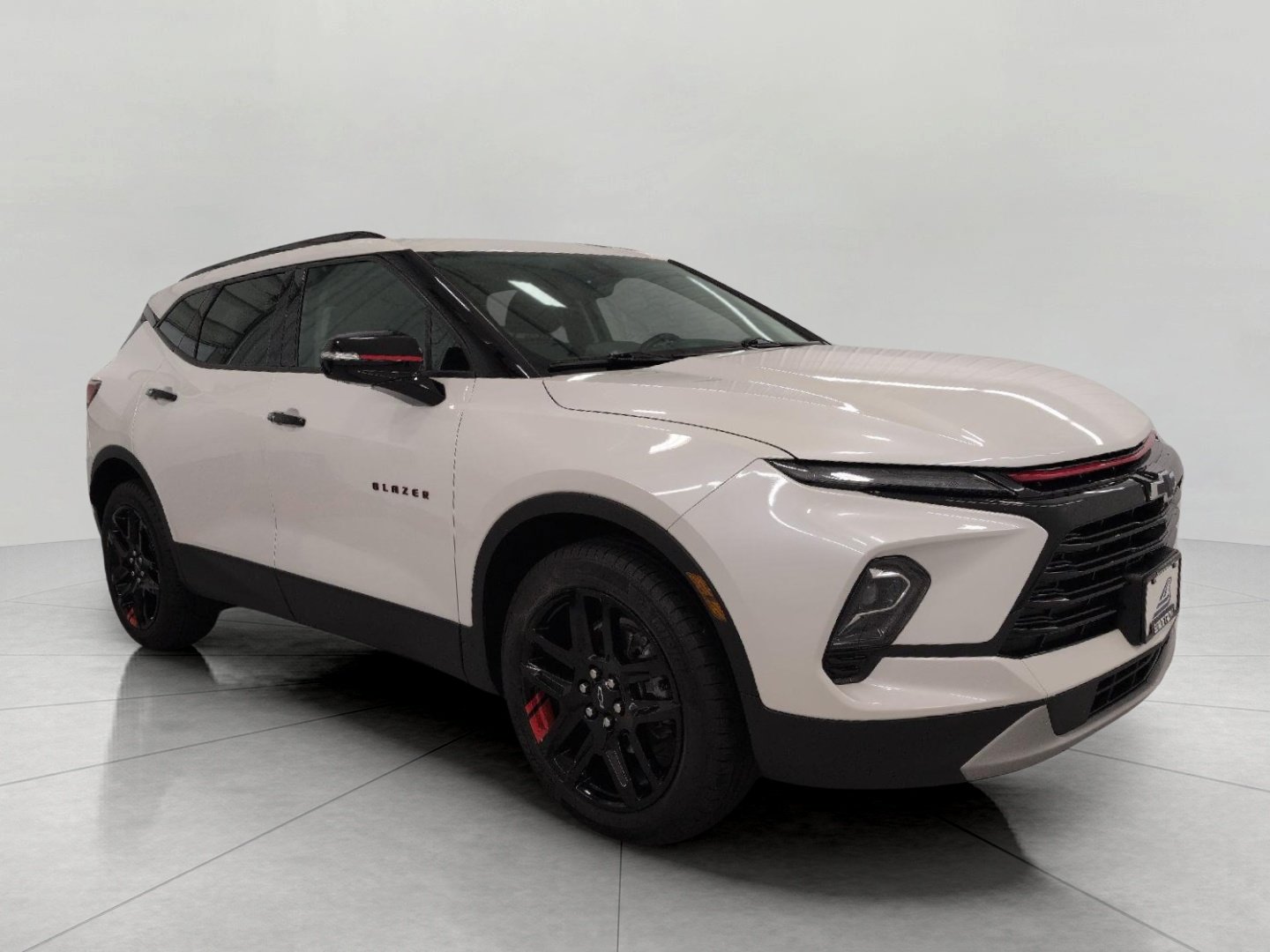 Used 2024 Chevrolet Blazer LT w/ Sound & Technology Package AWD/4WD image 1