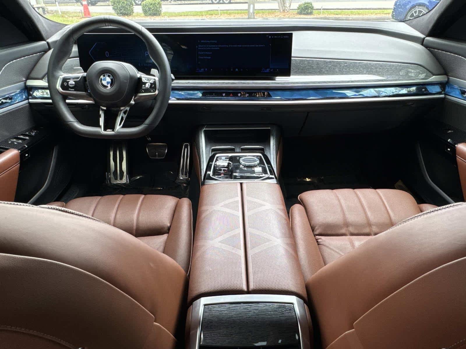 Certified 2023 BMW 760i xDrive AWD/4WD image 14
