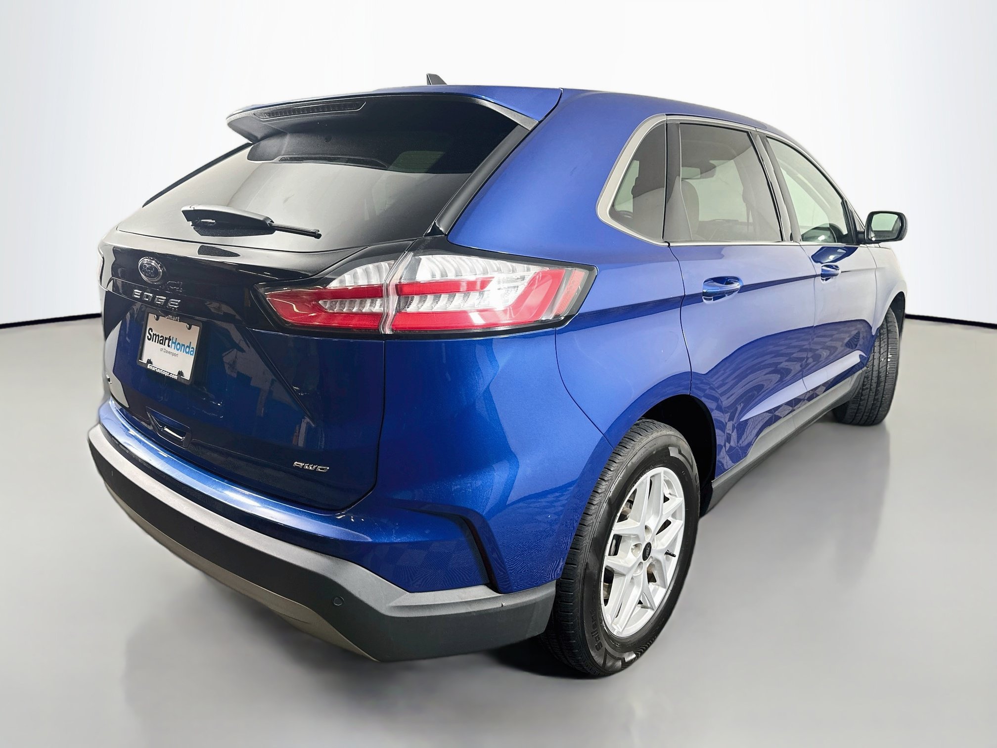 Used 2024 Ford Edge SEL AWD/4WD image 7