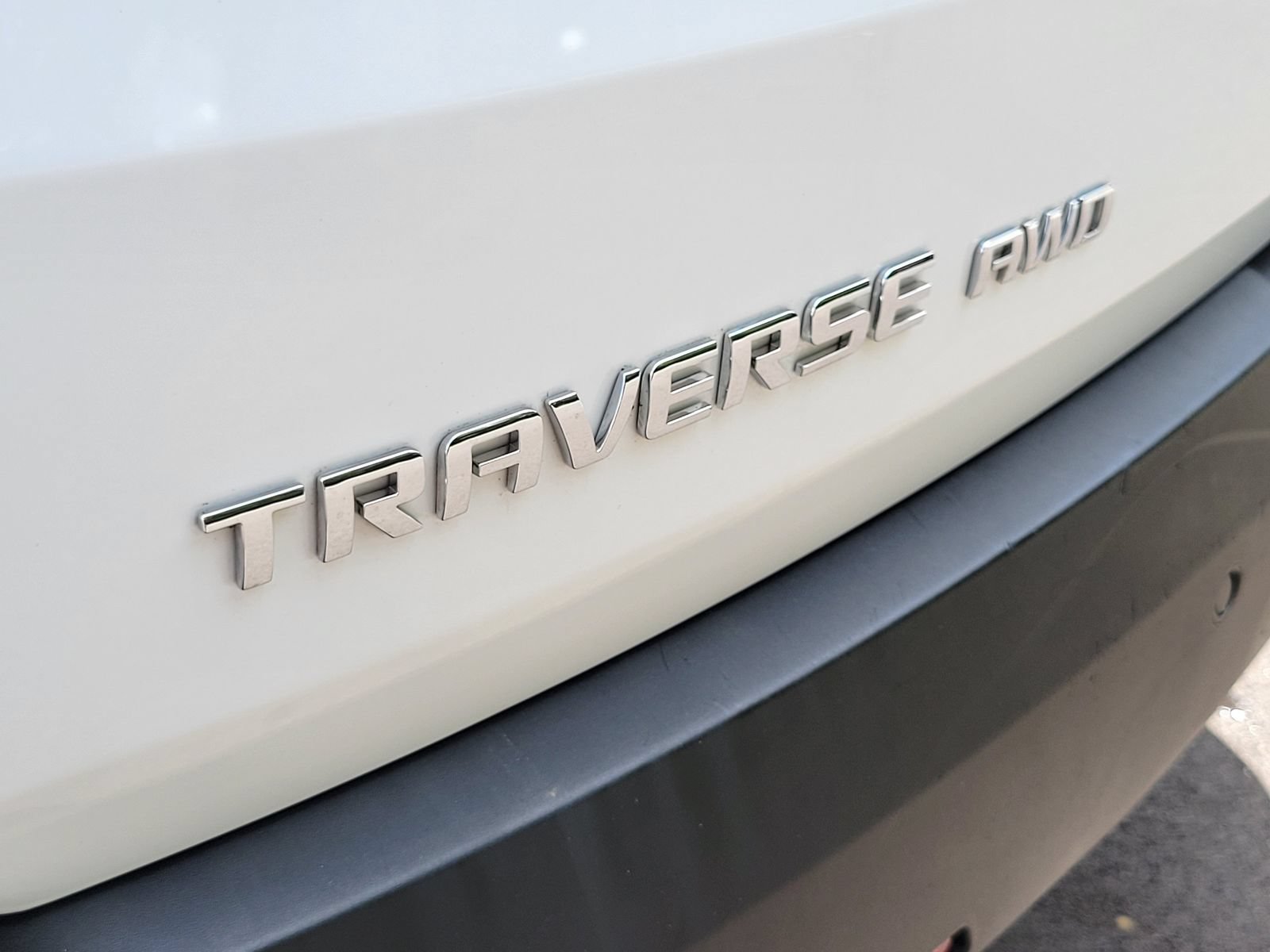 Used 2019 Chevrolet Traverse LT w/ LPO, Floor Liner Package AWD/4WD image 33