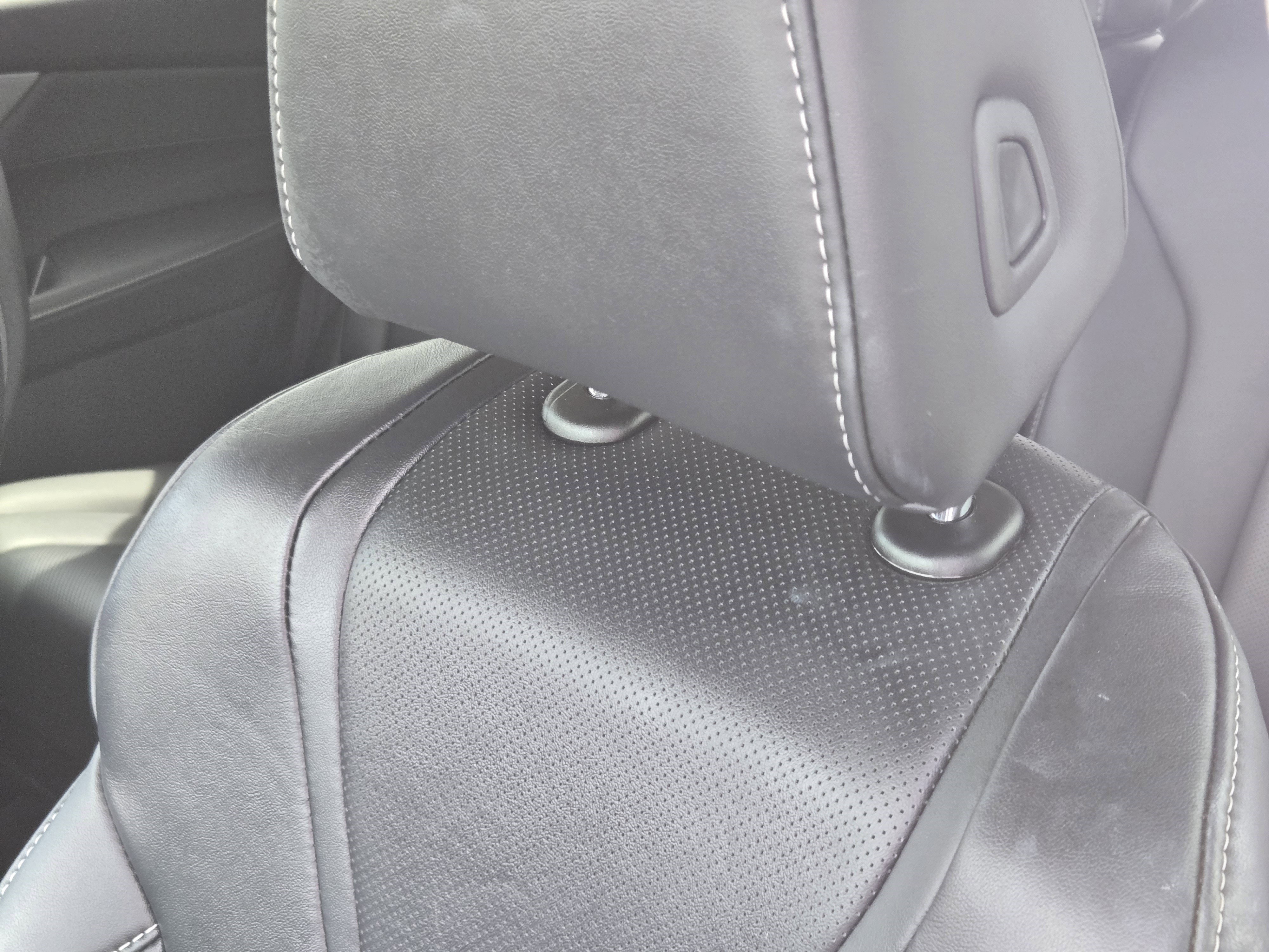 Certified 2023 Acura MDX FWD w/ Technology Package image 17