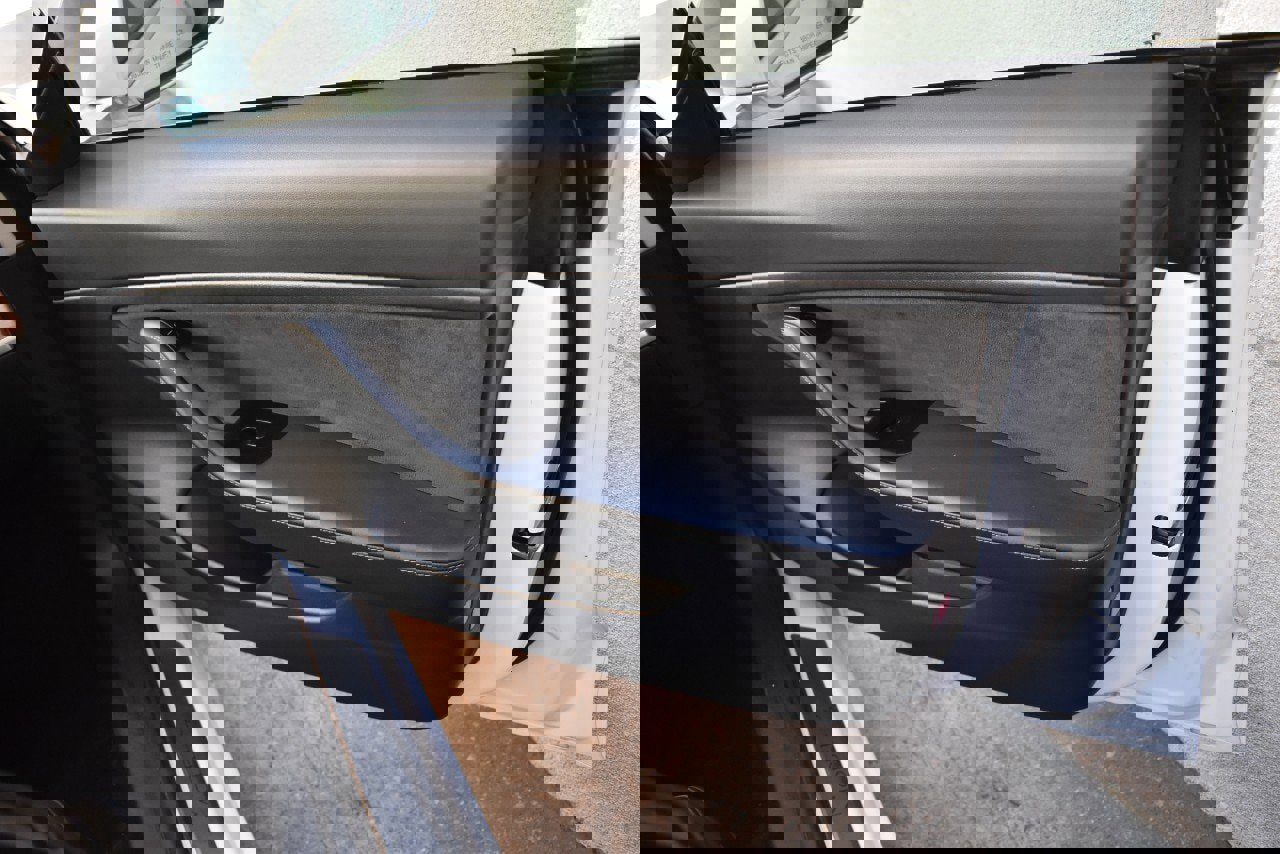 Used 2023 Tesla Model 3 Standard Range image 22