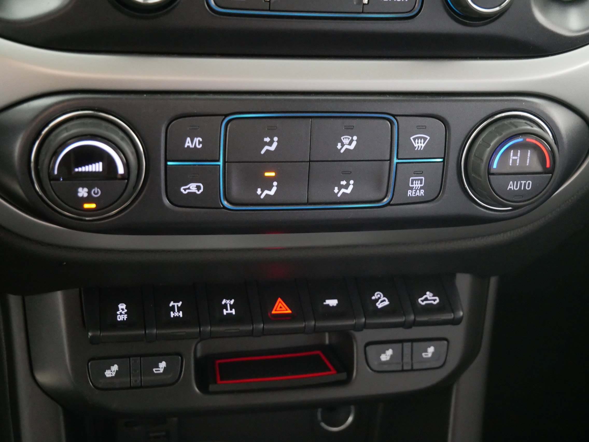 Used 2022 Chevrolet Colorado ZR2 image 23