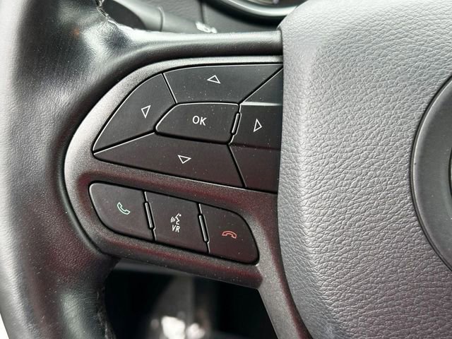 Used 2020 Jeep Cherokee Trailhawk w/ Cold Weather Group AWD/4WD image 17