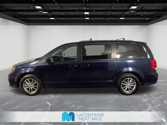 Used 2014 Dodge Grand Caravan R/T image 2