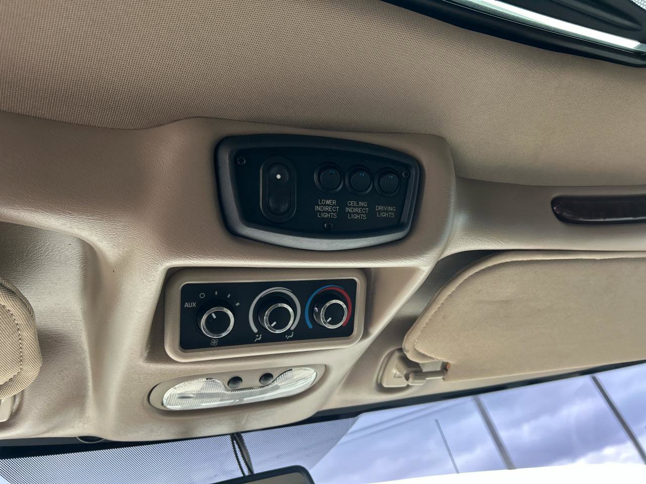 Used 2011 Chevrolet Express 1500 image 14