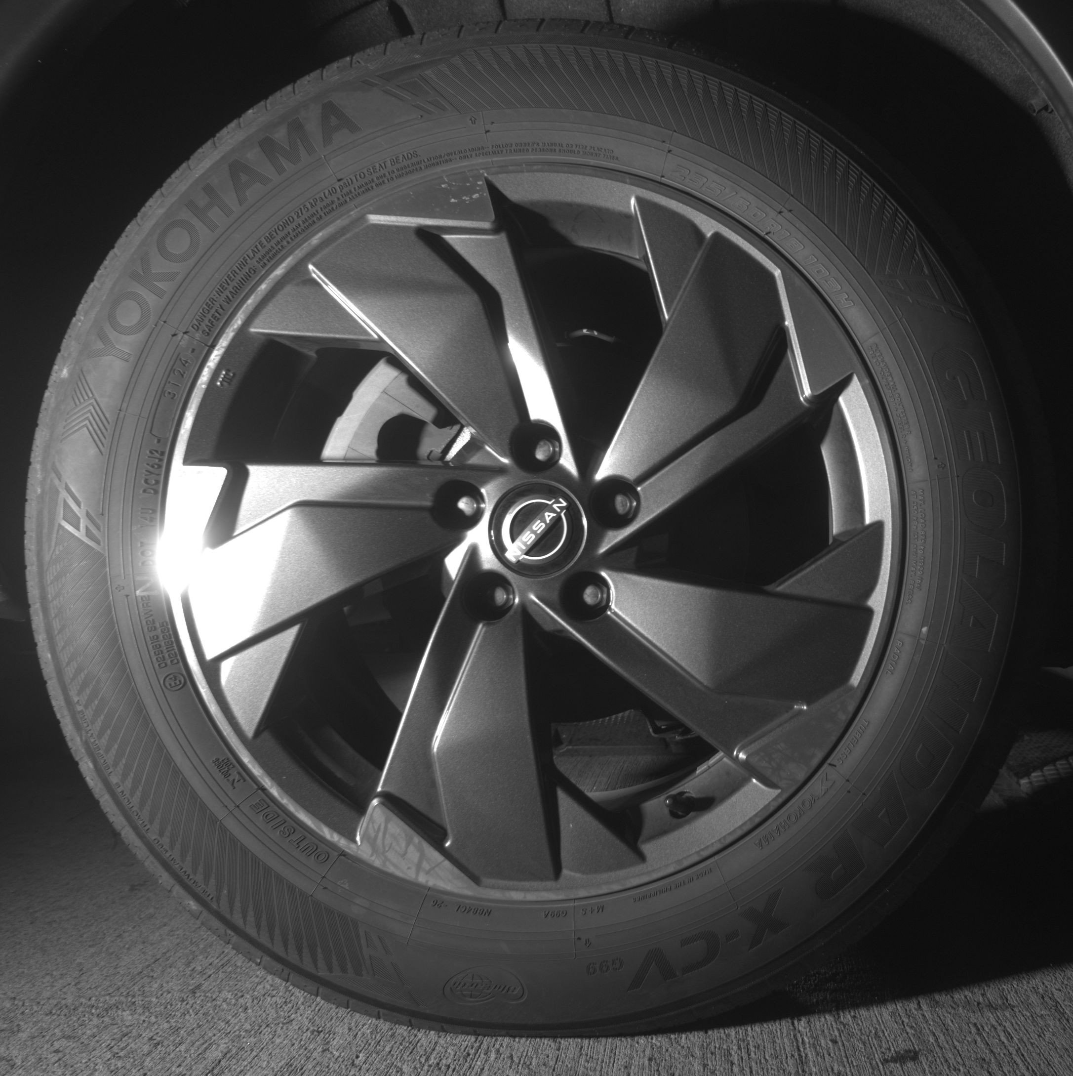 Used 2025 Nissan Rogue SV AWD/4WD image 15