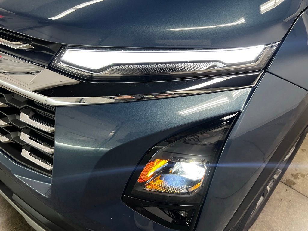 New 2026 Chevrolet Equinox LT w/ Safety and Technology Package image 9