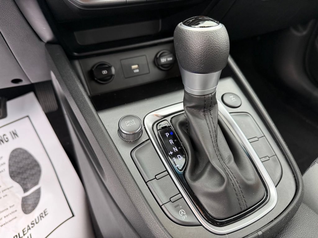 Certified 2022 Hyundai Kona SE AWD/4WD image 14