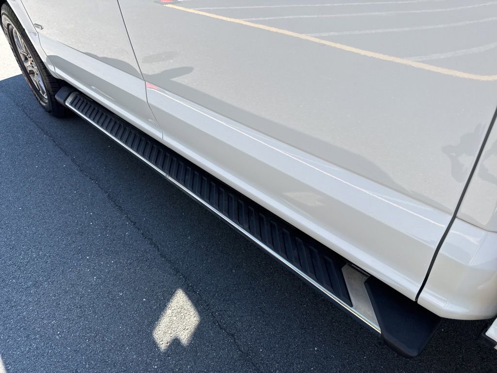 Used 2017 Ford F150 XLT w/ Equipment Group 301A Mid AWD/4WD image 16