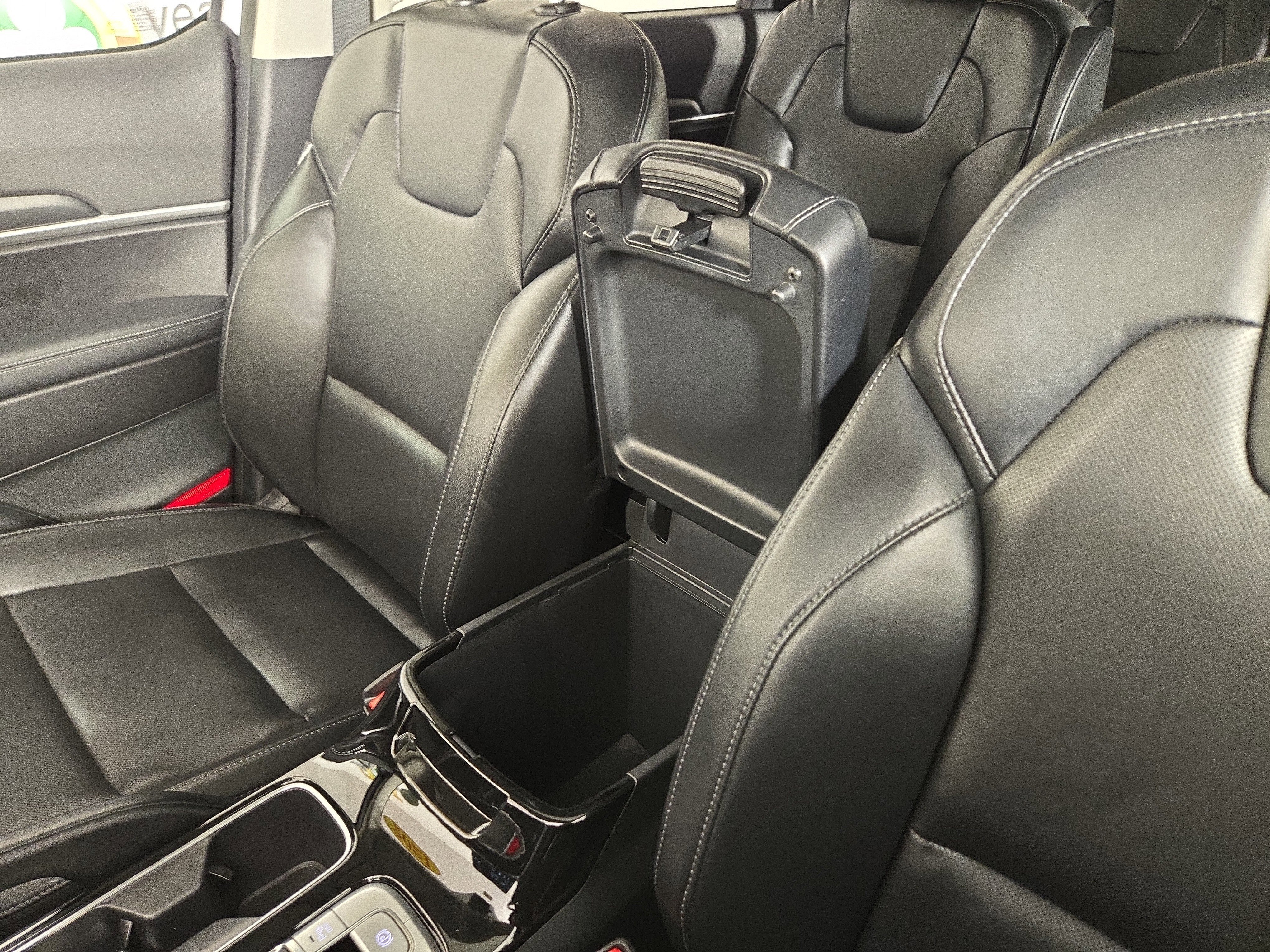 Used 2021 Kia Telluride S image 30