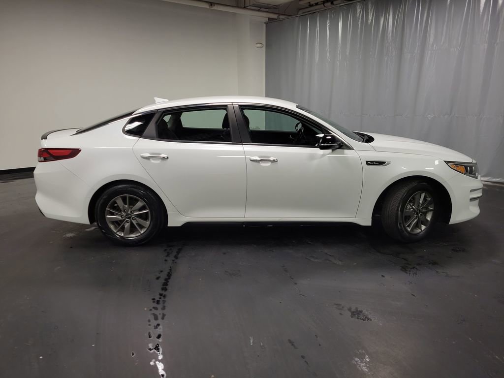 Used 2017 Kia Optima LX w/ Value Package image 10