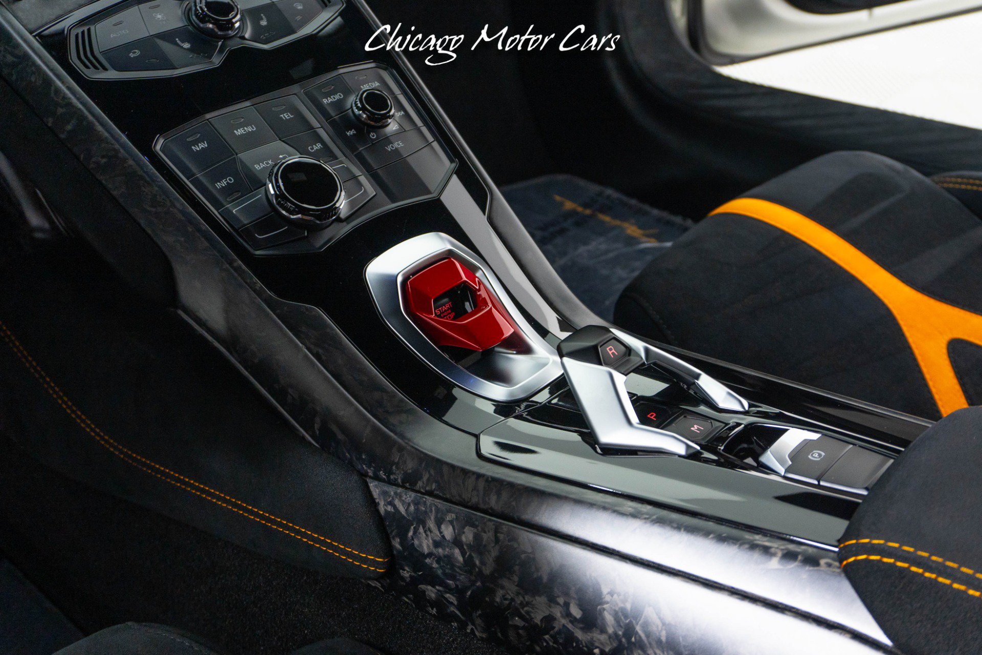 Used 2018 Lamborghini Huracan AWD/4WD image 32