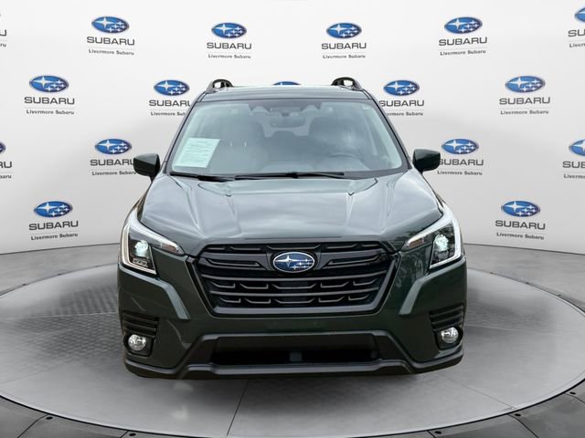 Used 2023 Subaru Forester Premium image 2