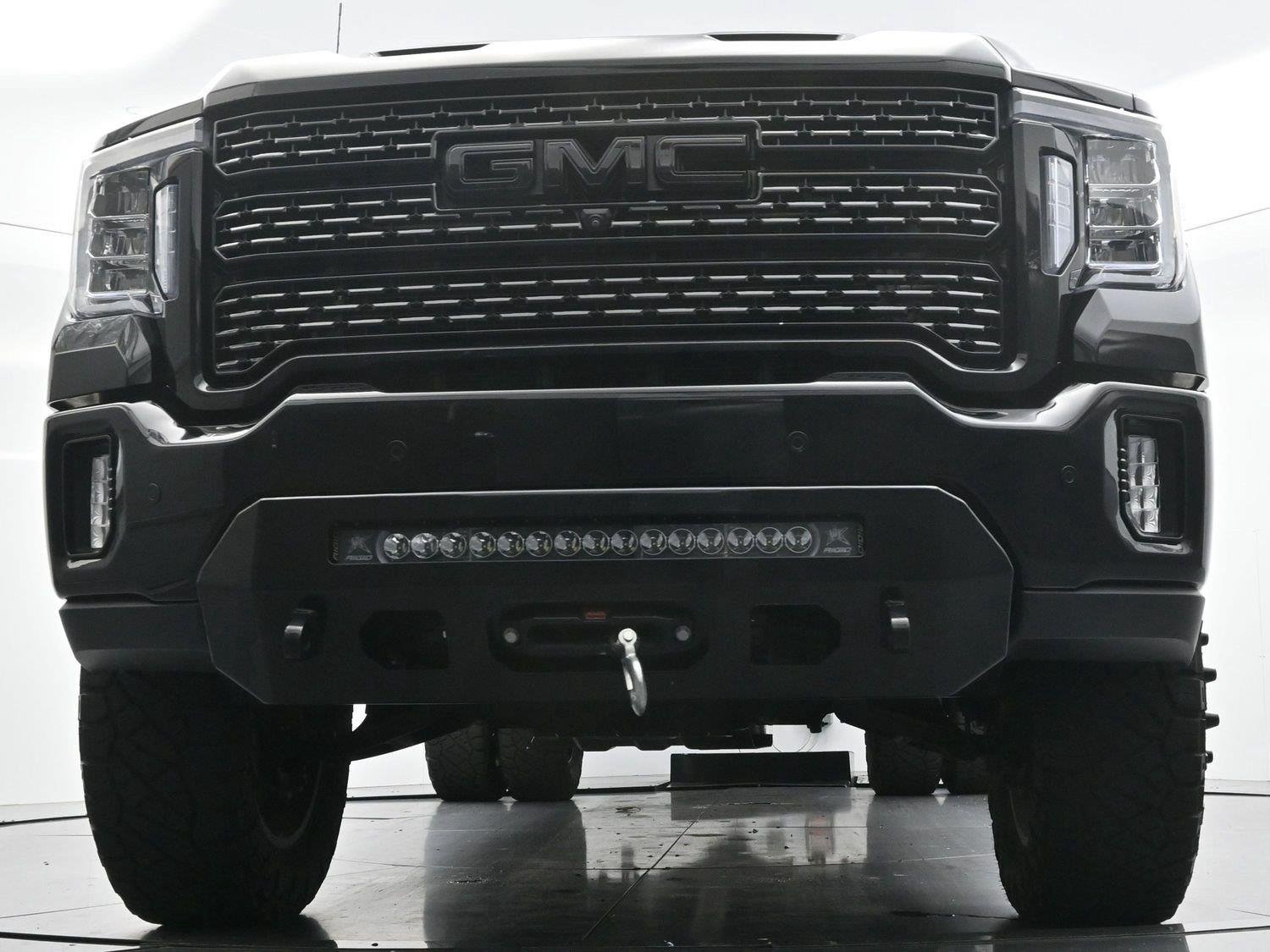 Used 2022 GMC Sierra 3500 Denali w/ Denali Ultimate Package AWD/4WD image 50