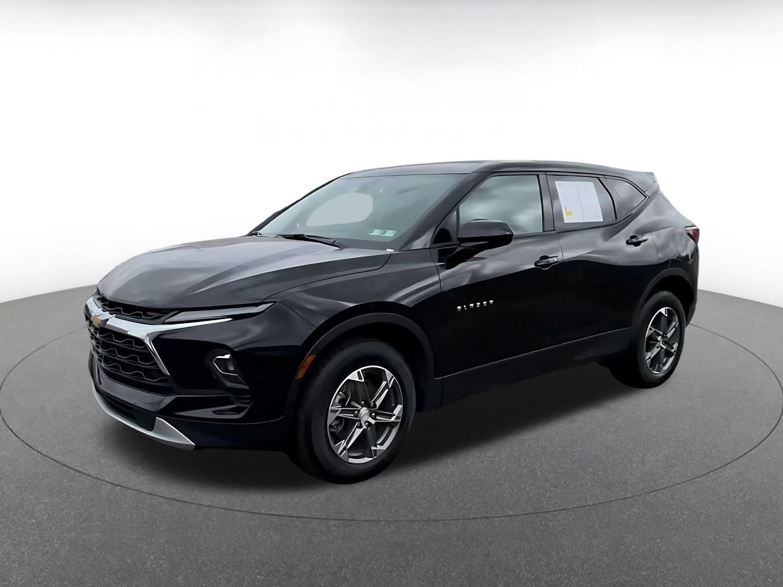 Used 2026 Chevrolet Blazer LT FWD image 7