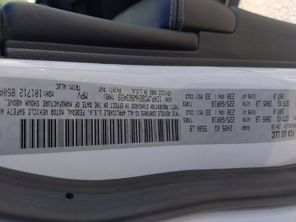 Used 2017 Jeep Cherokee Limited w/ Technology Group image 33