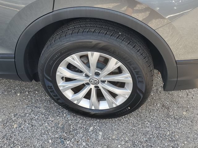 Used 2019 Volkswagen Tiguan S w/ Driver Assistance Package AWD/4WD image 5