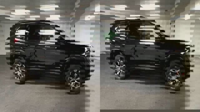 New 2026 GMC Acadia AT4 w/ LPO, Floor Liner Package image 2