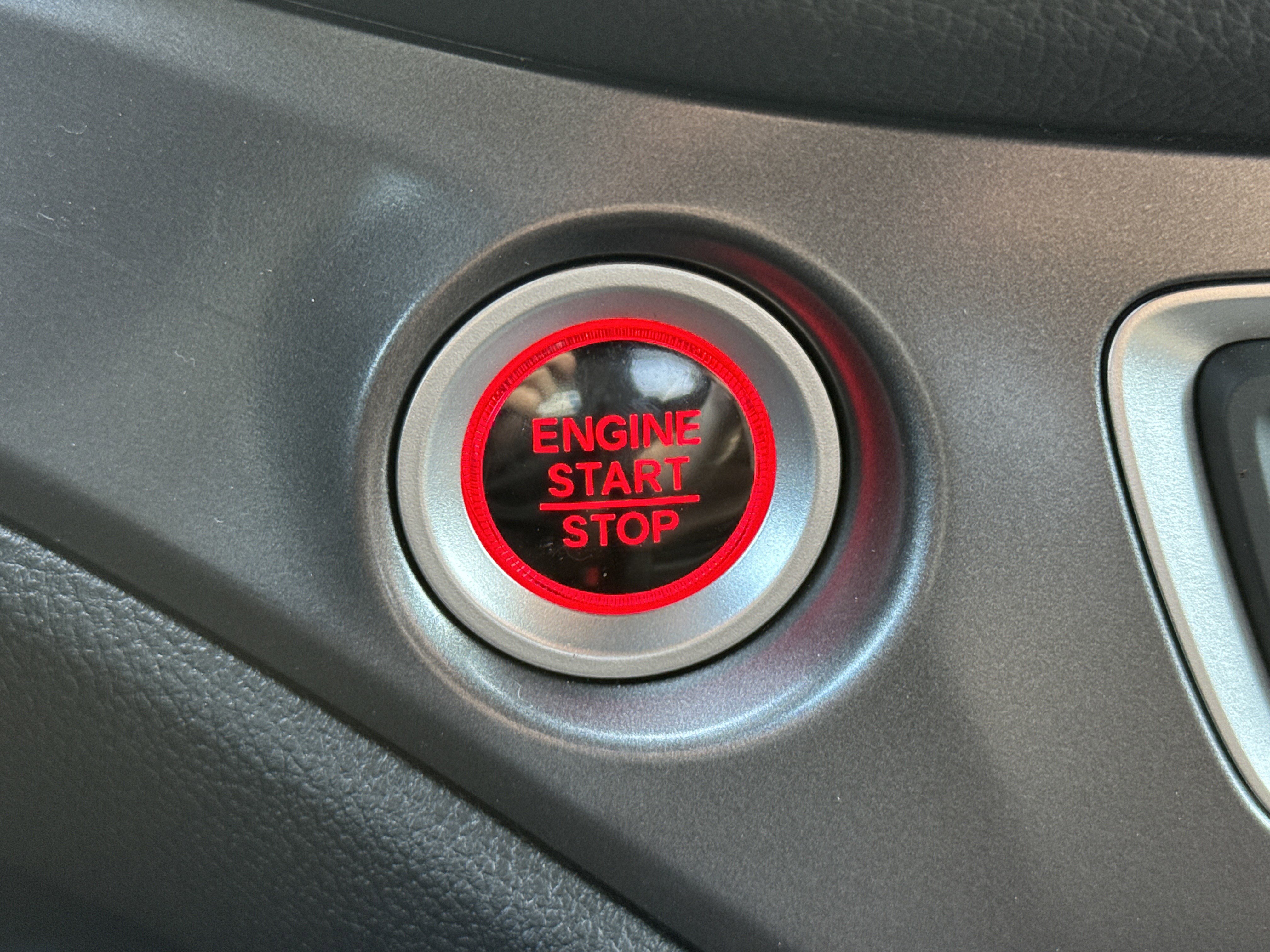 Used 2025 Honda Passport EX-L image 15