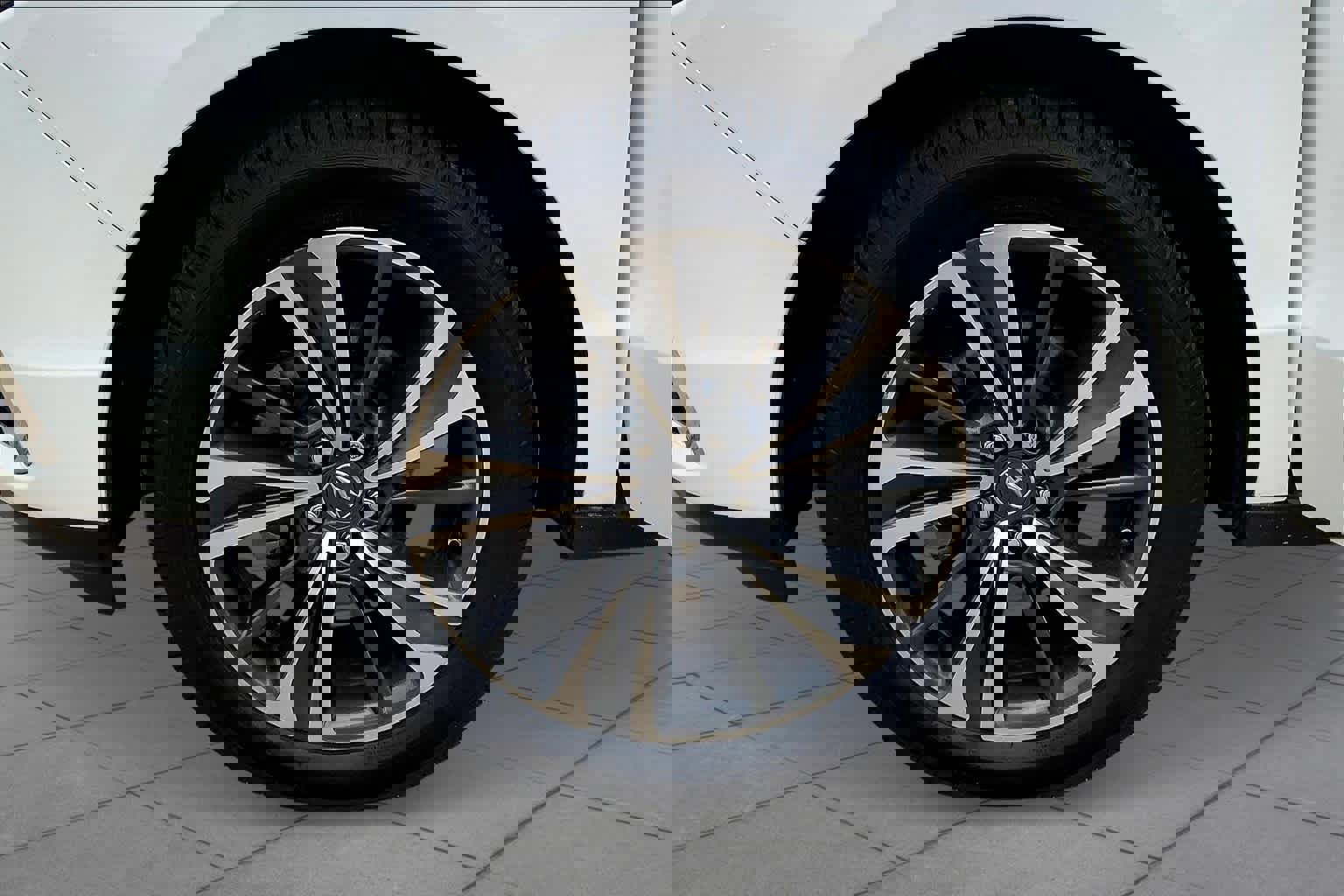 Used 2020 Acura MDX FWD w/ Technology Package image 11