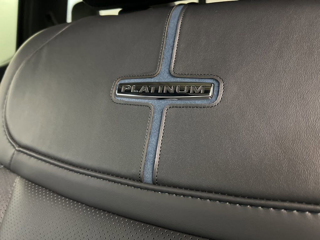 New 2025 Ford F250 Platinum image 31