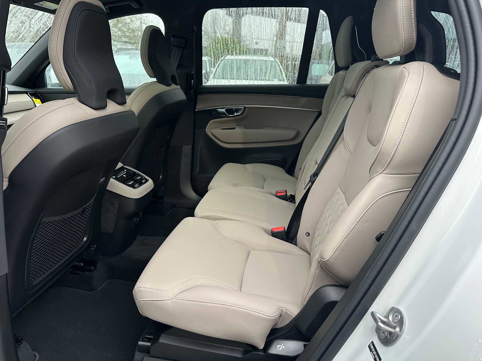 New 2026 Volvo XC90 B5 Core image 15