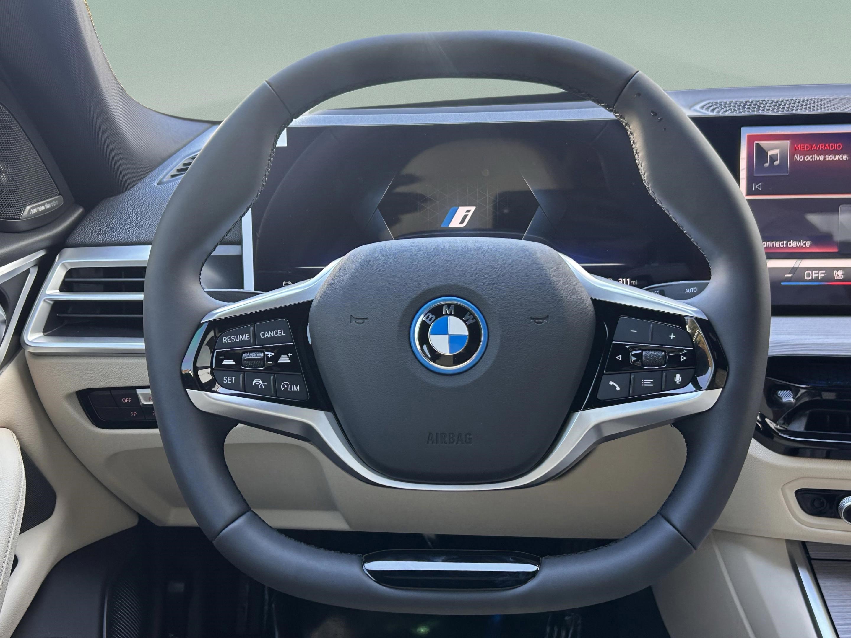 Used 2025 BMW i4 eDrive40 w/ Premium Package image 10