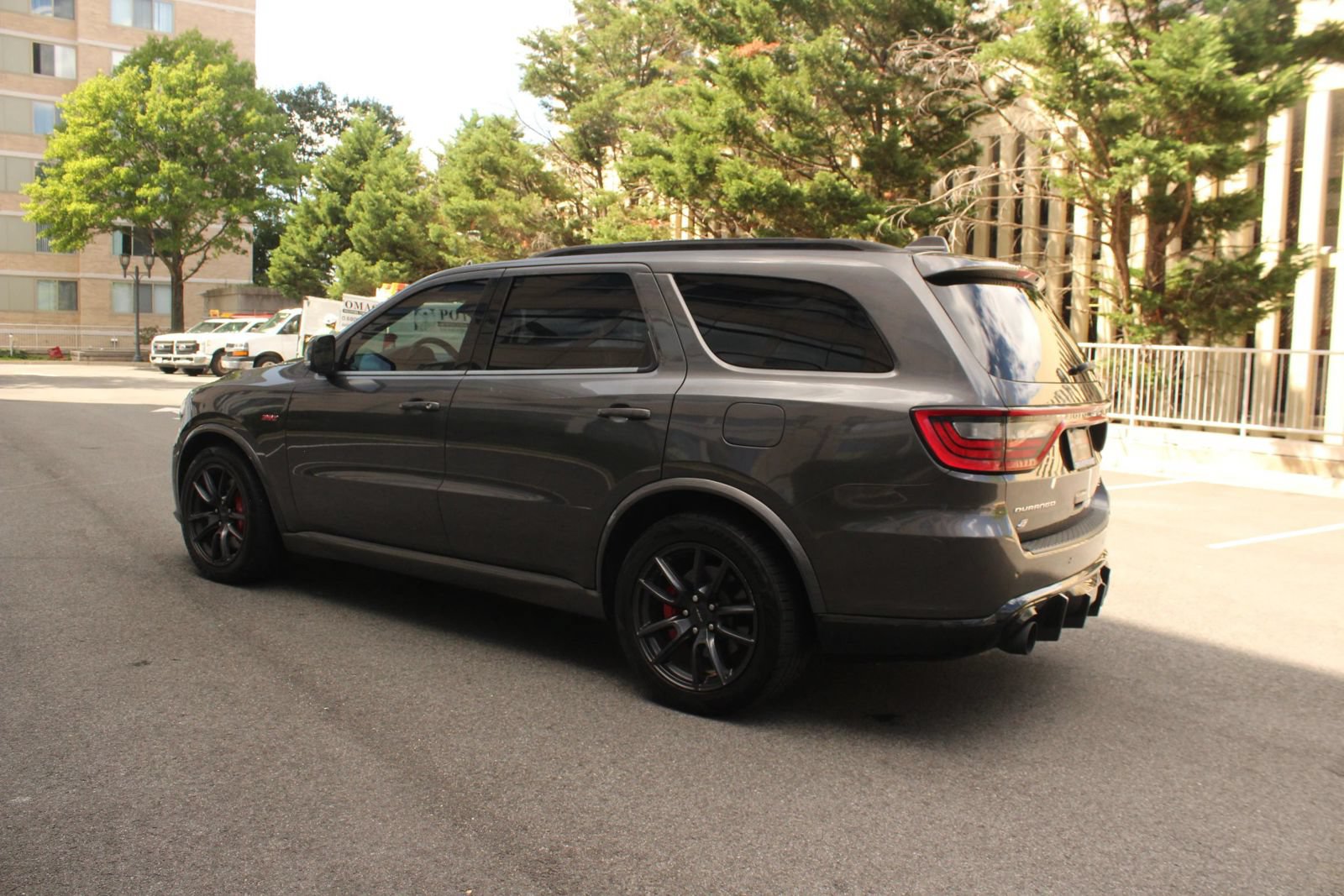 Used 2018 Dodge Durango SRT w/ Technology Group AWD/4WD image 9