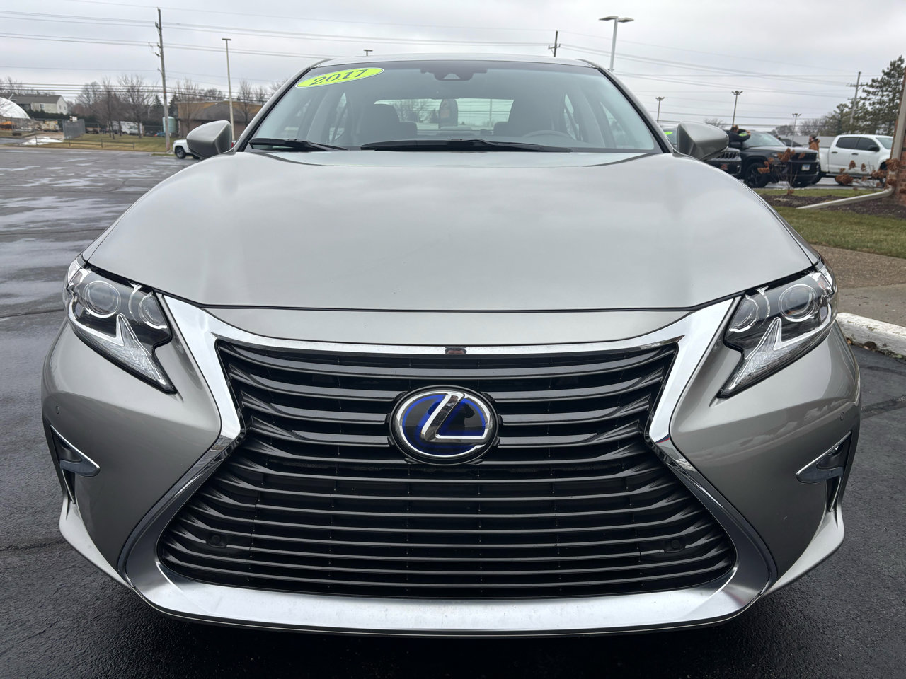 Used 2017 Lexus ES 300h image 8